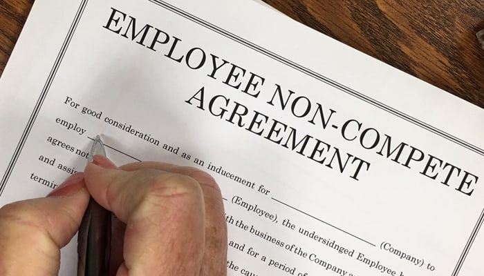 Noncompete Clause Issues – Understand Restrictions Before Changing Jobs