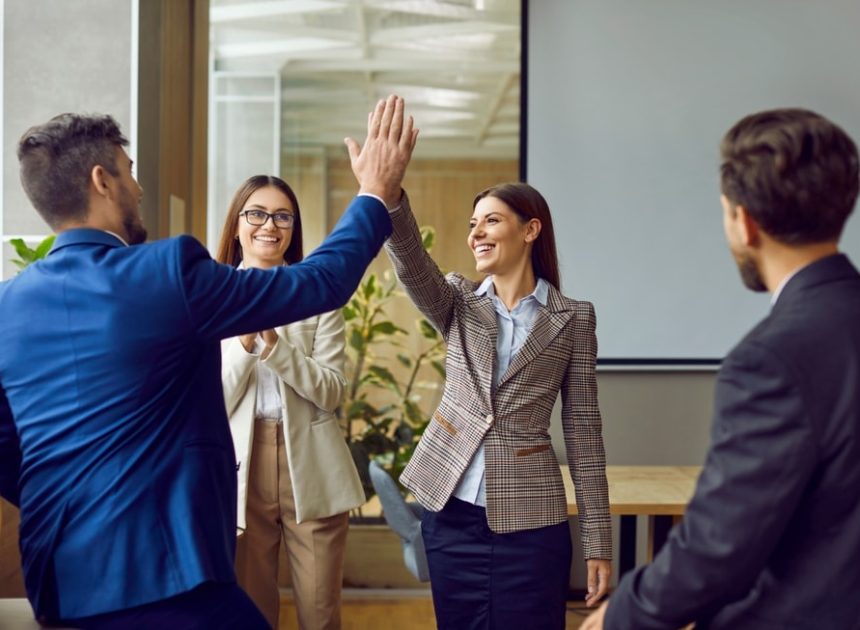 Weak Support Training: Teach Teams Better Resolution Skills